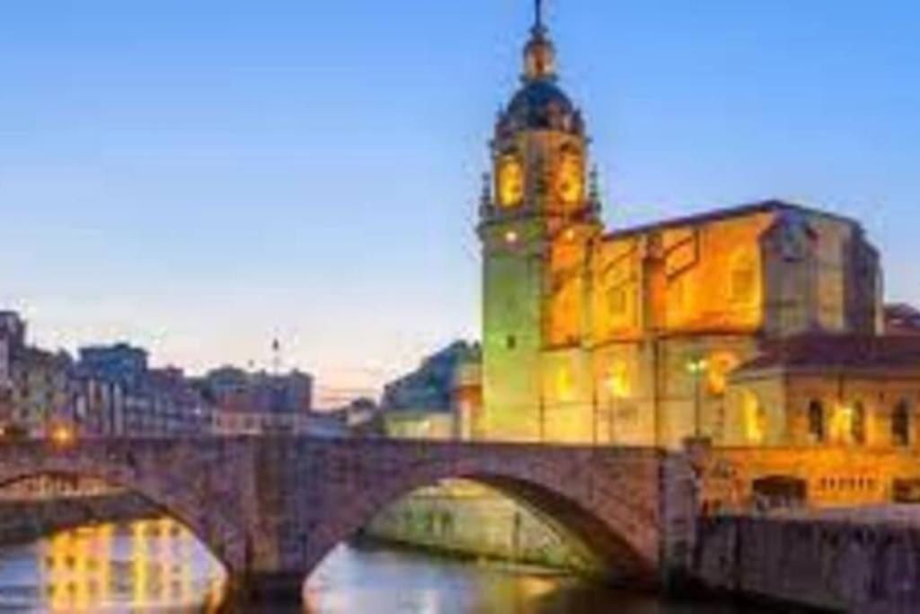 Cultura Y Gastronomia En El Casco Viejo Leilighet Bilbao Eksteriør bilde