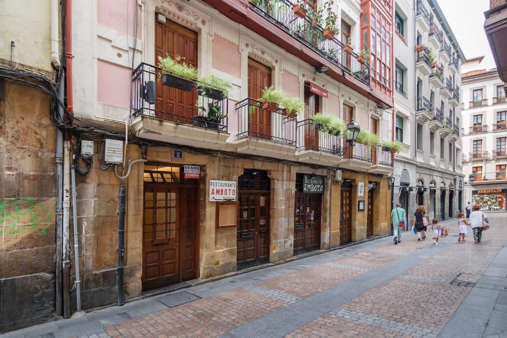 Cultura Y Gastronomia En El Casco Viejo Leilighet Bilbao Eksteriør bilde