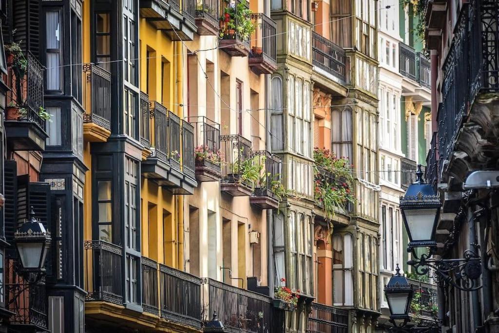 Cultura Y Gastronomia En El Casco Viejo Leilighet Bilbao Eksteriør bilde